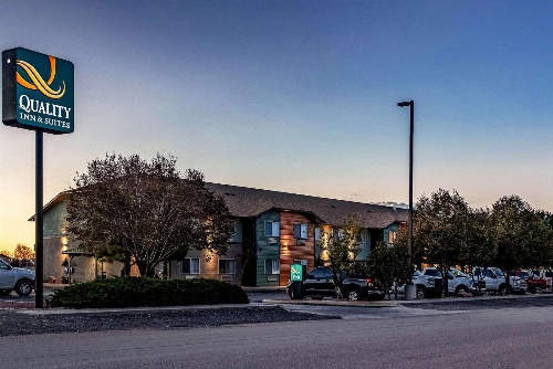 Quality Inn & Suites West image 4
