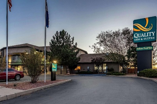 Quality Inn & Suites West image 5